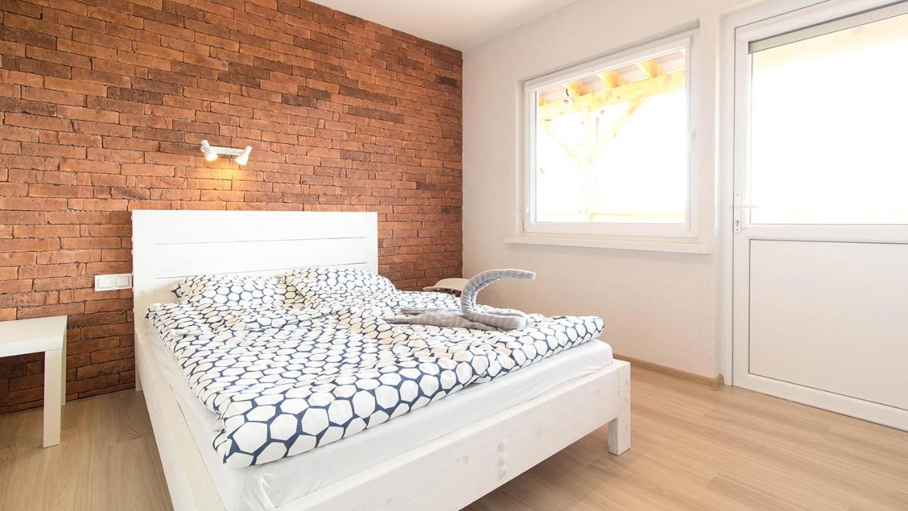 Zlociste Zacisze Bed & Breakfast Bobolin Ngoại thất bức ảnh
